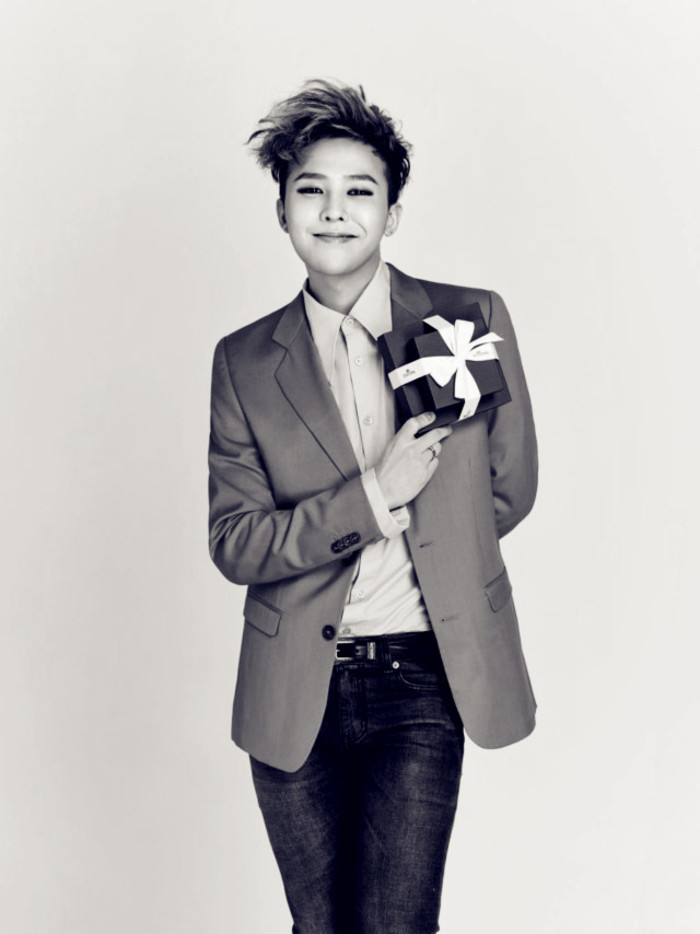 權(quán)志龍工作室