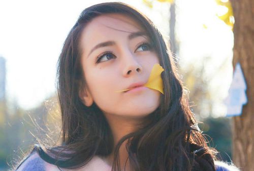 迪麗熱巴的代言費(fèi)現(xiàn)在是多少？找迪麗熱巴做代言需要怎么做？